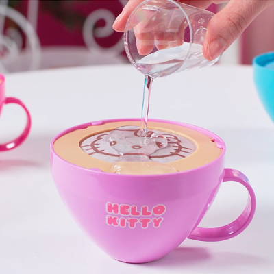 Hello Kitty Cappuccino, Giocattoli per Bambini